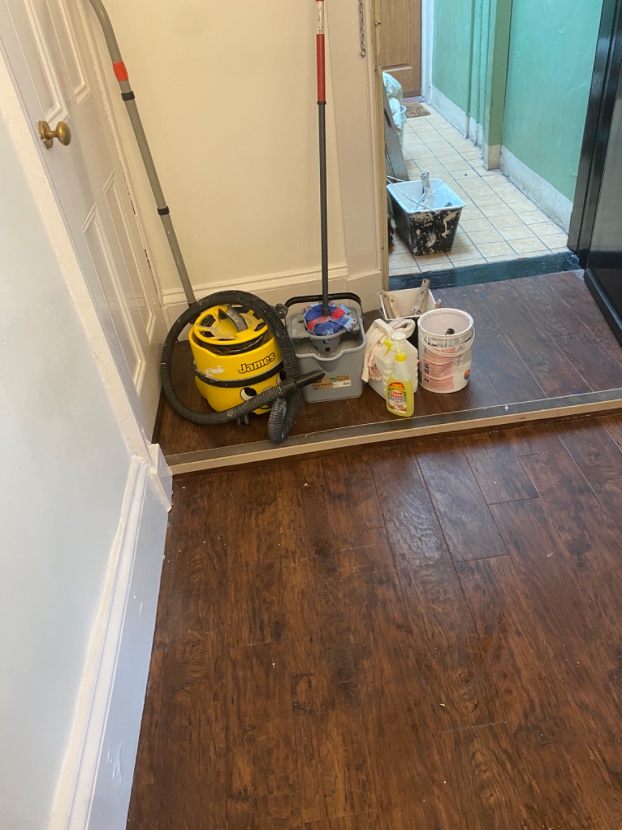 Painter and Decorator: Image 28